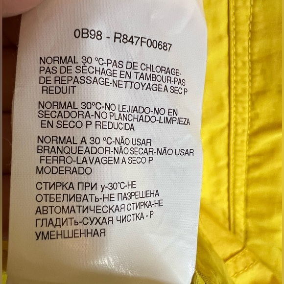 Jacket Marigold yellow, silver details,size 20, long & short sleeve convertible. - Picture 12 of 16